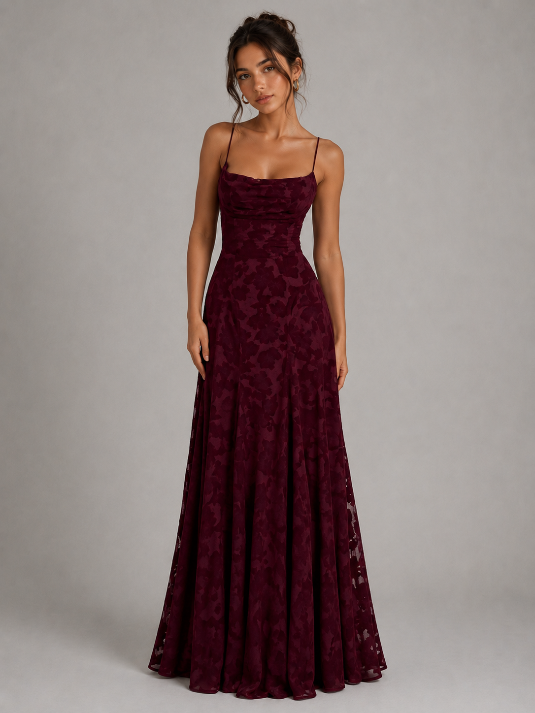 SOFIA – ROBE LONGUE EN DENTELLE FLORALE