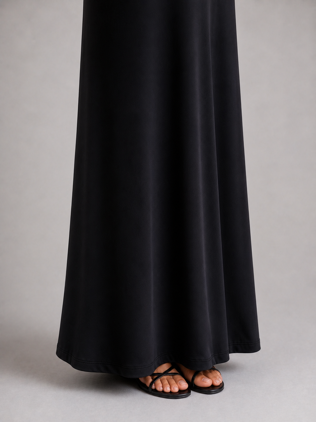 ESMÉRA – ROBE LONGUE NOIRE EN DENTELLE