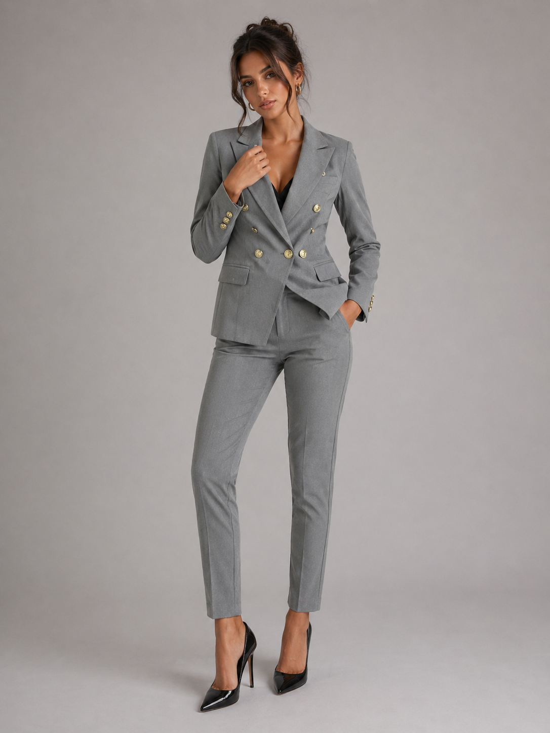 ÉLODIE – BLAZER CROISÉ ET PANTALON AJUSTÉ