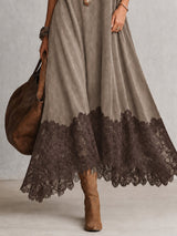Camille robe longue effet daim taupe – détail ourlet en dentelle