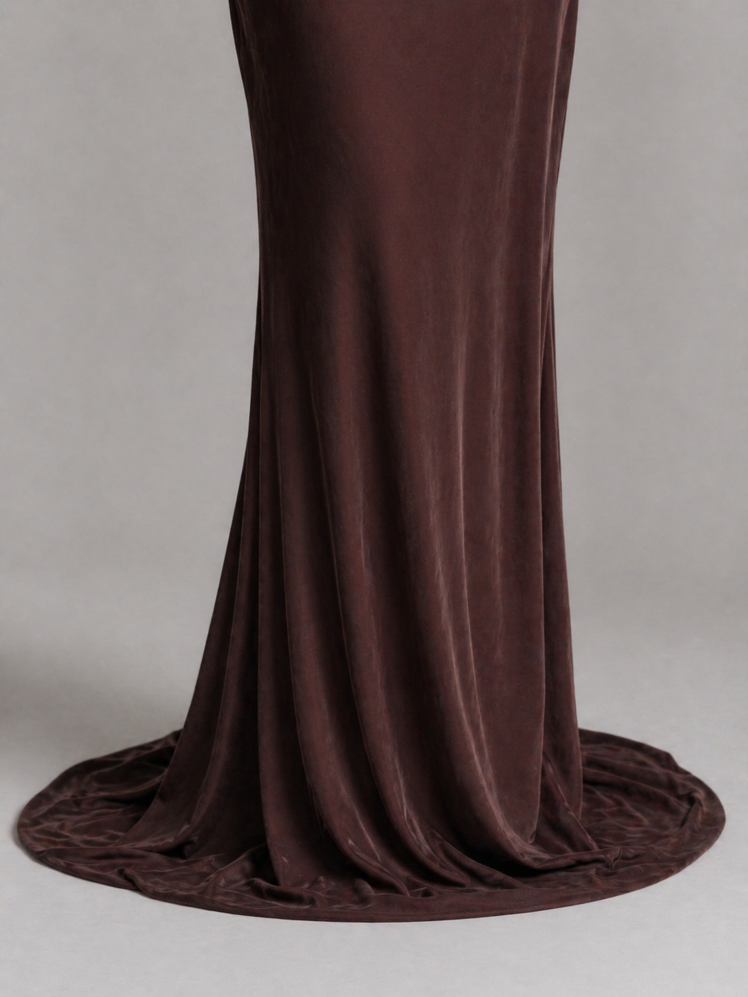 AURÉLIE – ROBE MAXI SATINÉE DRAPÉE