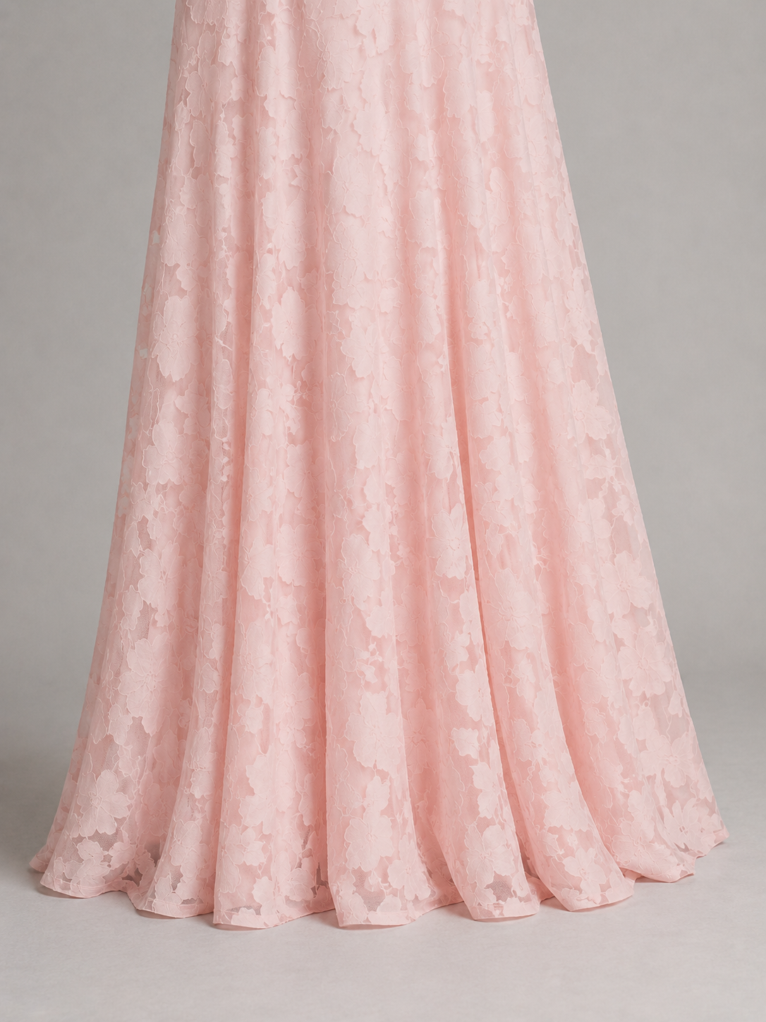 SOFIA – ROBE LONGUE EN DENTELLE FLORALE