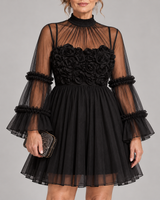 Juliette – Robe de fête à roses en relief
