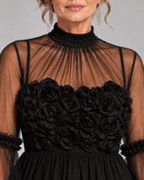 Juliette – Robe de fête à roses en relief