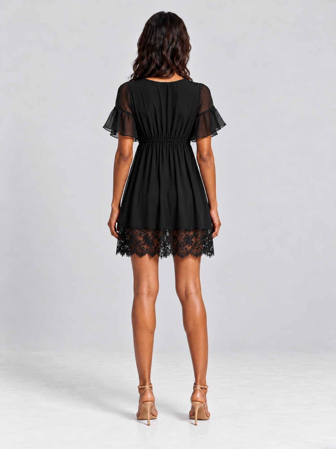 Noémie | Robe Courte Élégante avec Zip Doré et Dentelle