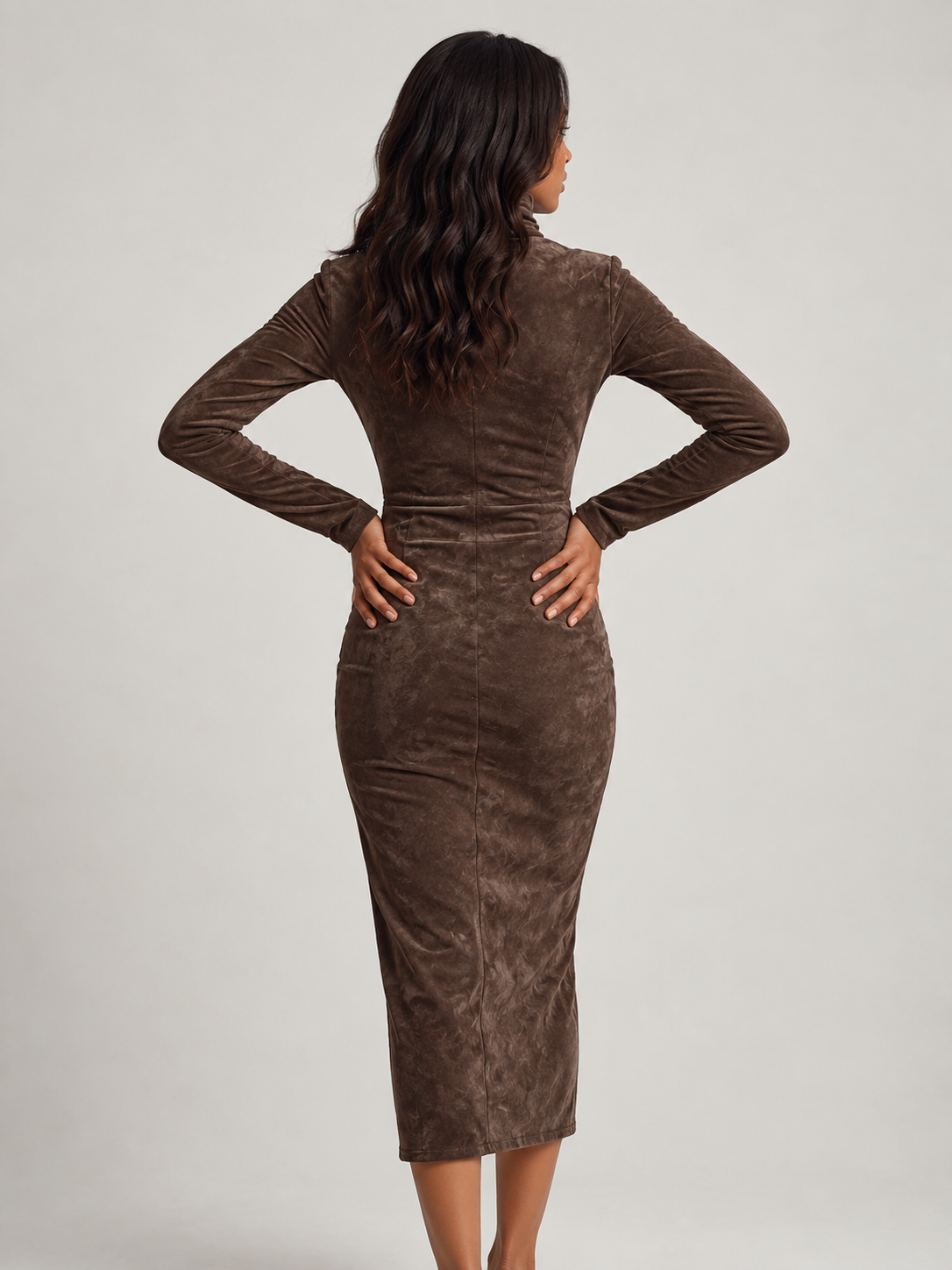 Robe Midi en Suédine – Élégance Intemporelle