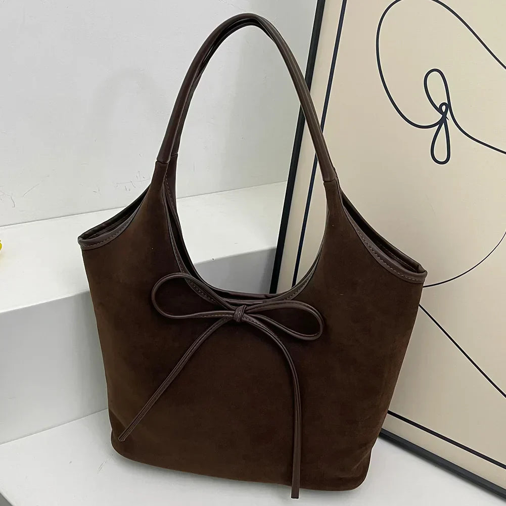 HÉLÈNE – SAC ÉLÉGANT AVEC NŒUD ET TEXTURES VEGAN