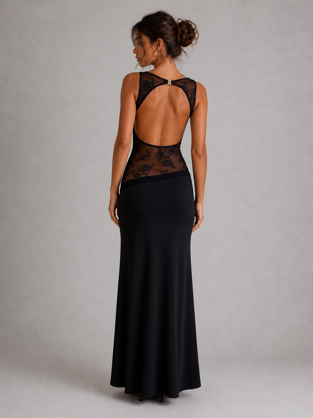 ESMÉRA – ROBE LONGUE NOIRE EN DENTELLE