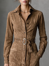 Margot robe chemise en suède camel – détail col et ceinture
