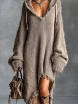 Margot robe pull à capuche marron – détail maille douce et col V