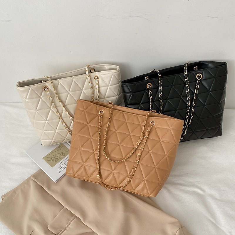SIENNA – SAC CABAS MATELASSÉ À CHAÎNE ÉLÉGANTE