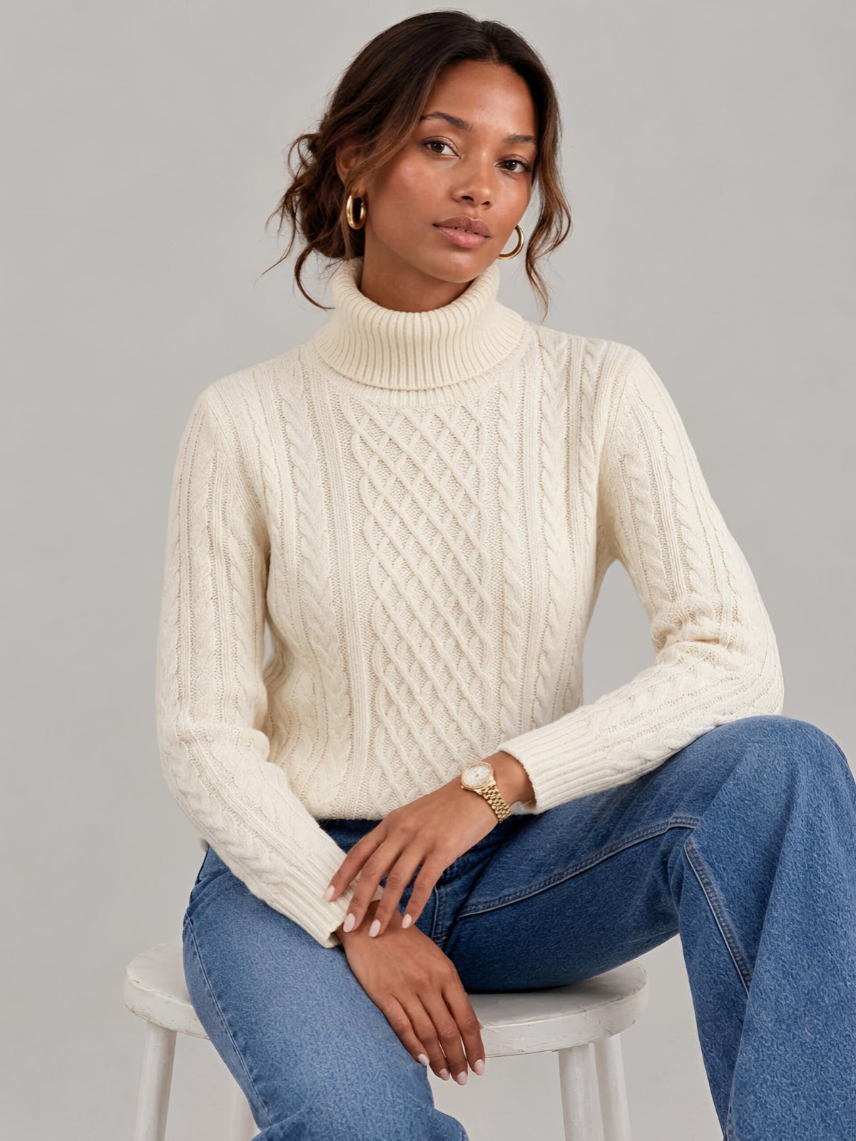 Pull torsadé à col roulé en maille douce