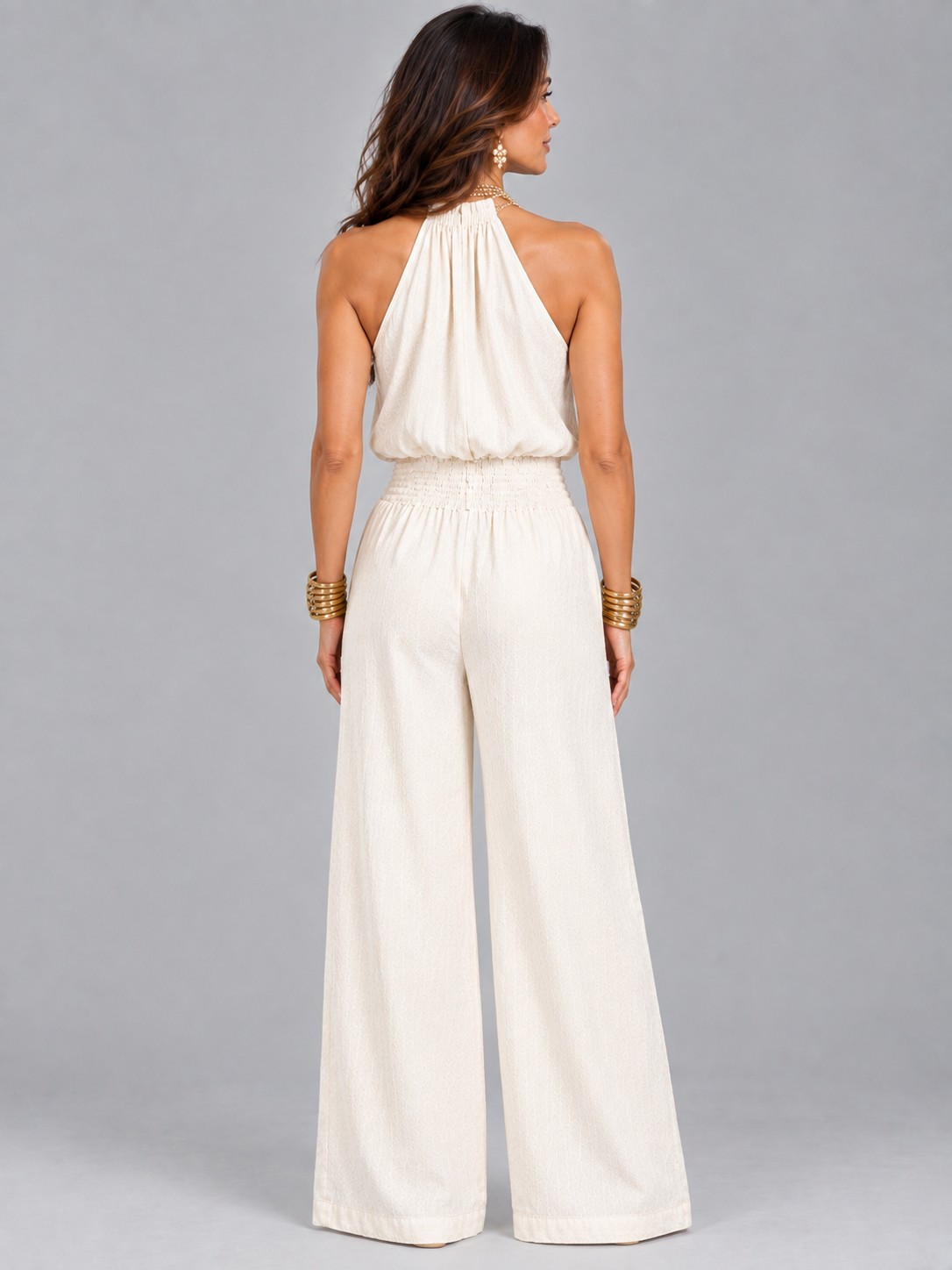 Elara | Combinaison élégante à col halter et coupe fluide