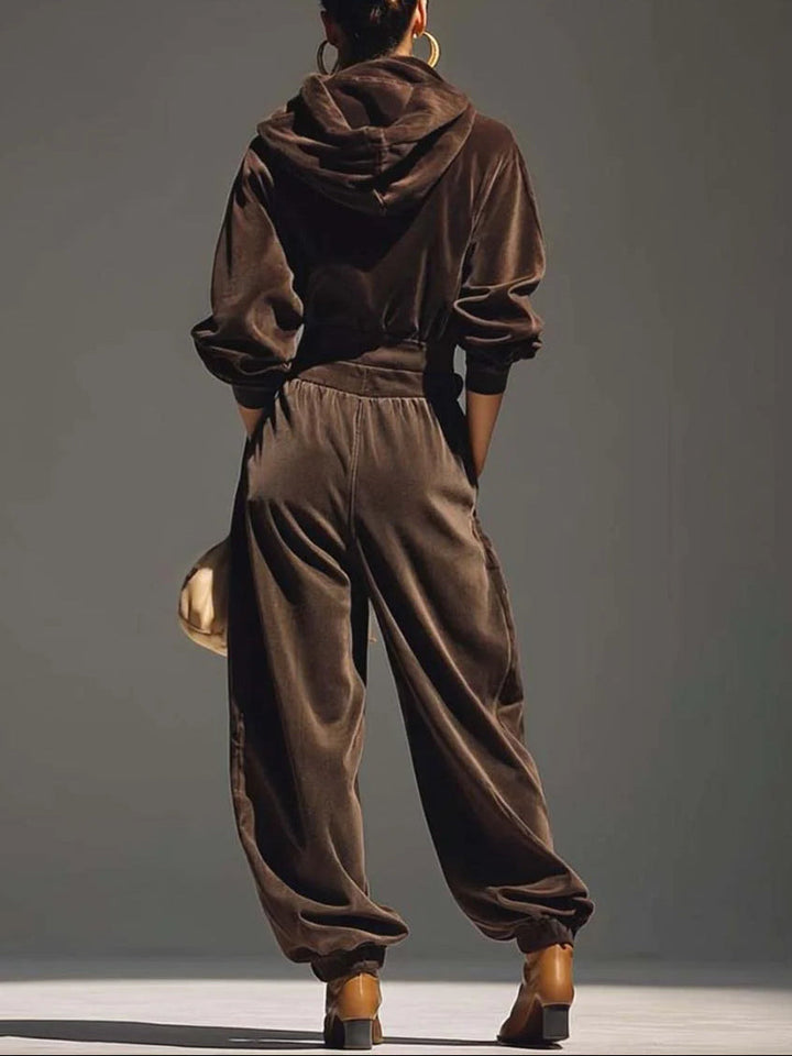 Costume élégant en velours à coupe fluide