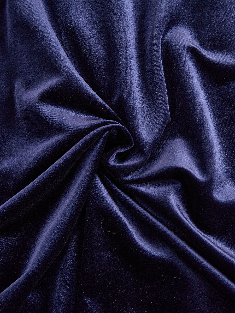Aurélie – Velvet Grace Midi Dress