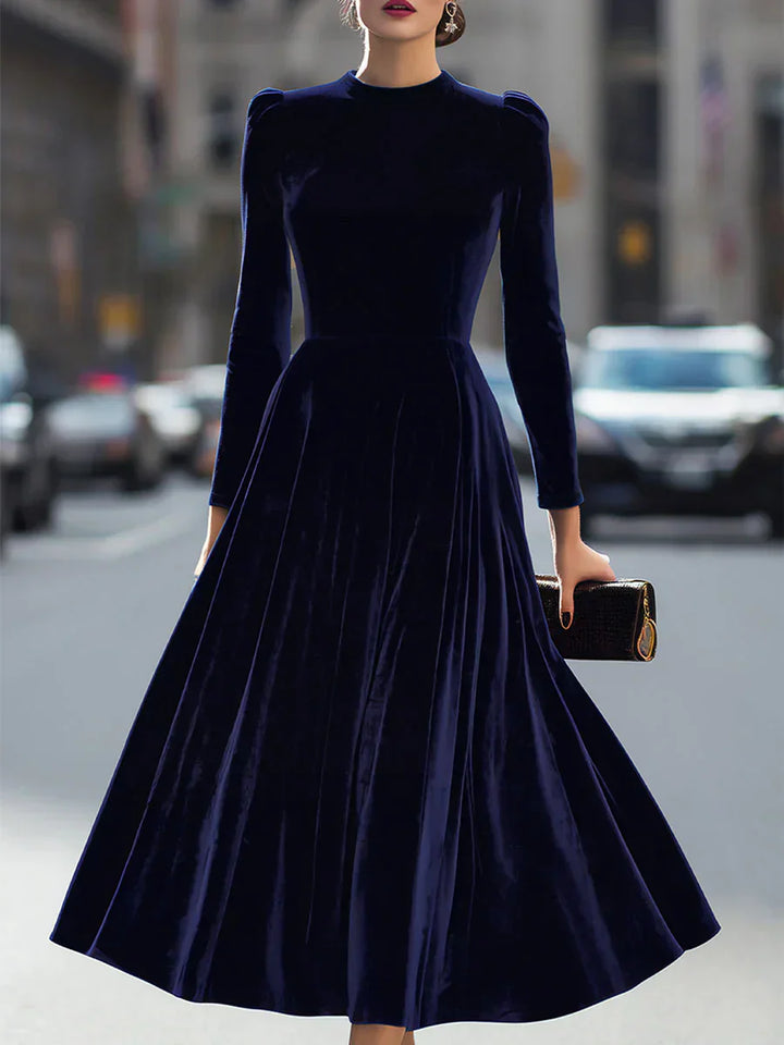 Aurélie – Velvet Grace Midi Dress
