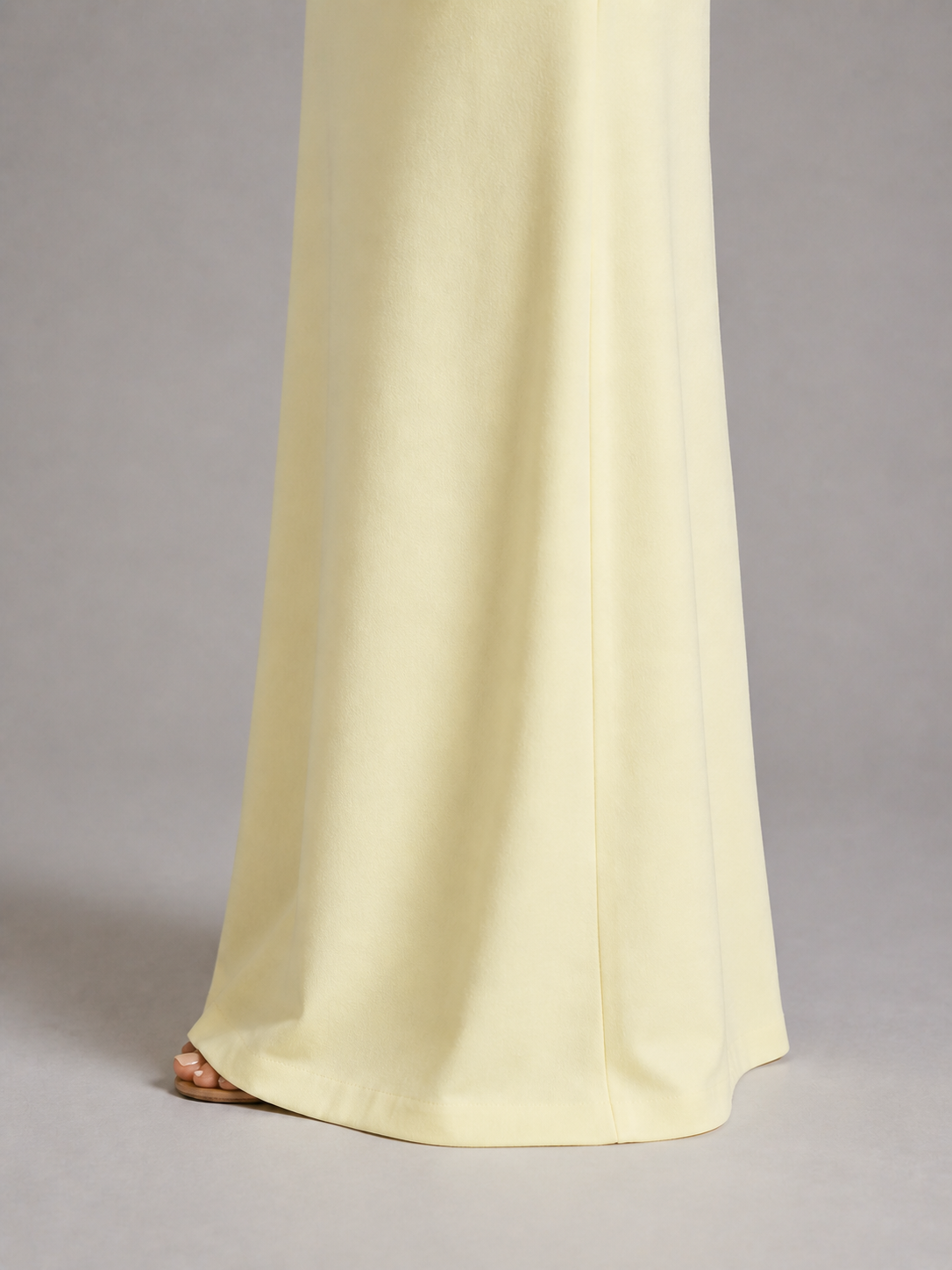 CAMILLE – ROBE LONGUE EN DENTELLE À BRETELLES