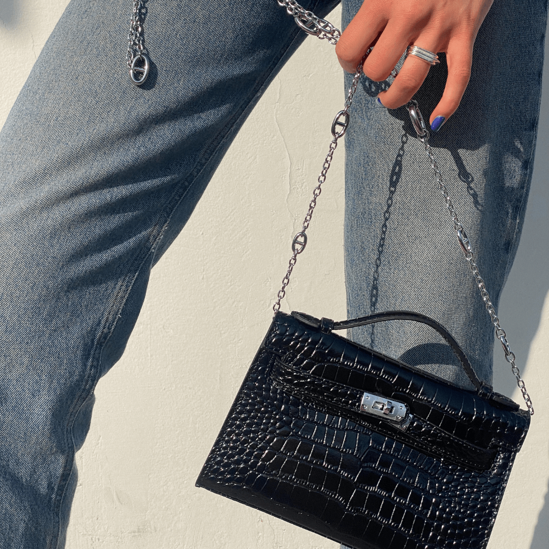 VELOURA – SAC BANDOULIÈRE NOIR EFFET CROCO
