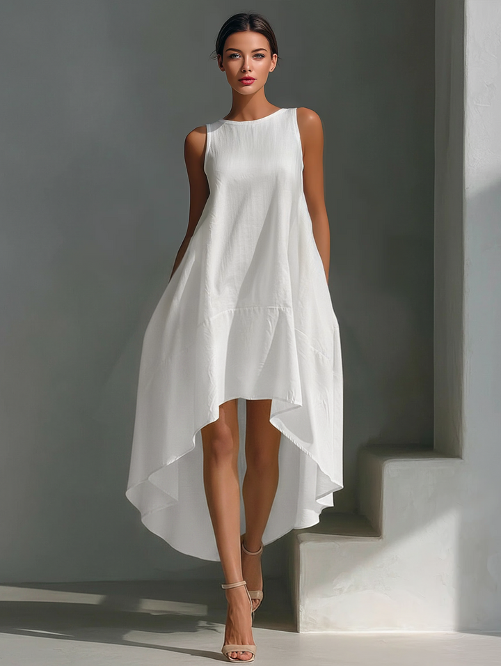 Alina | Robe asymétrique fluide en tissu léger au style minimaliste chic