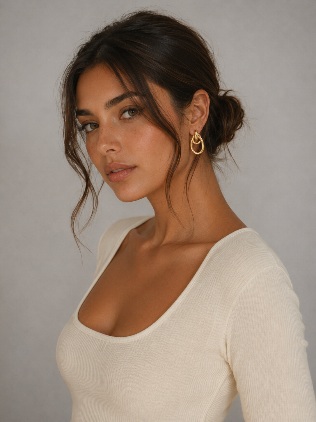MAISON – BOUCLES D’OREILLES À ANNEAUX ENTRELACÉS