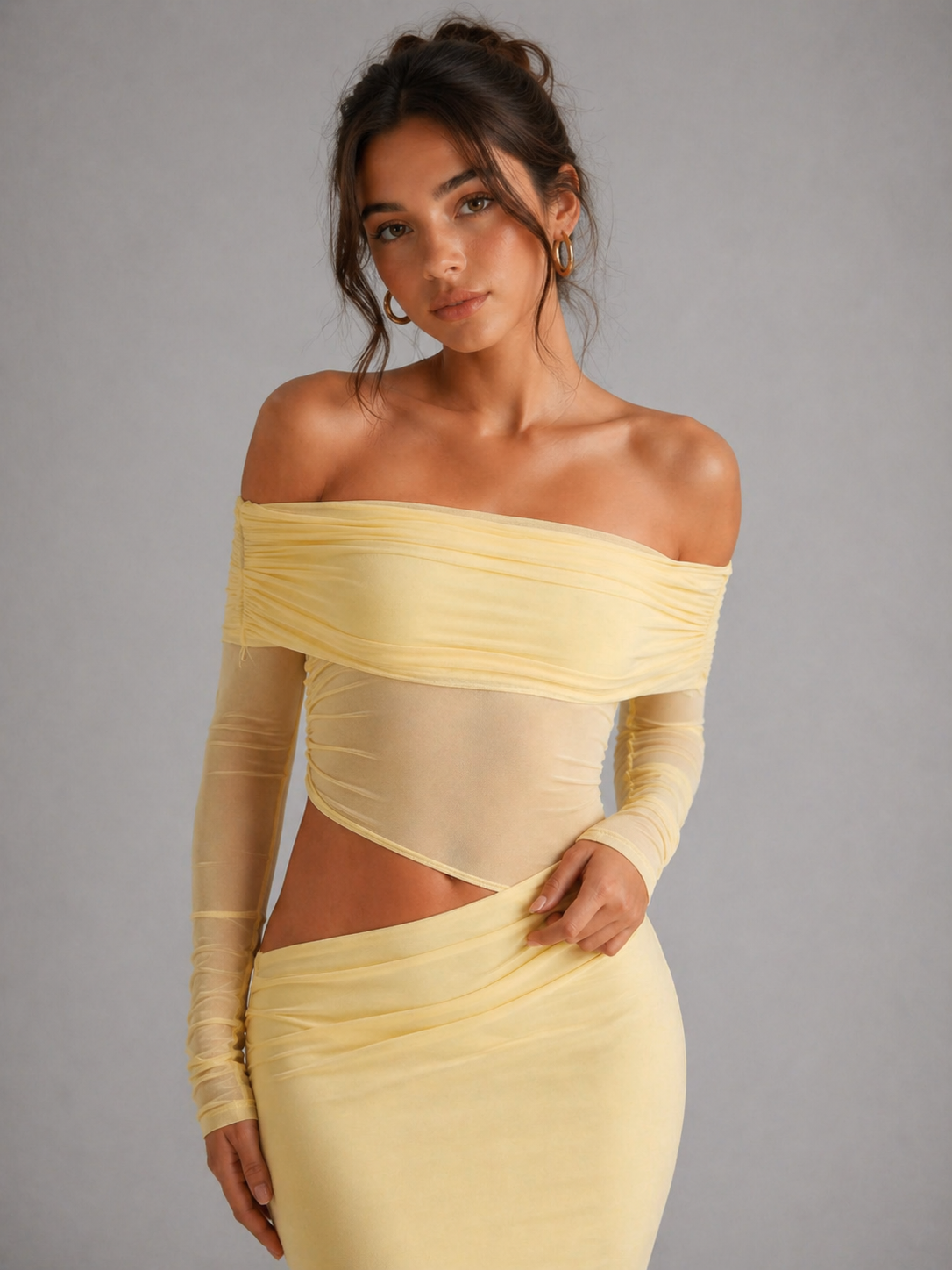 MÉLINA – ROBE LONGUE EN TULLE À ÉPAULES DÉNUDÉES
