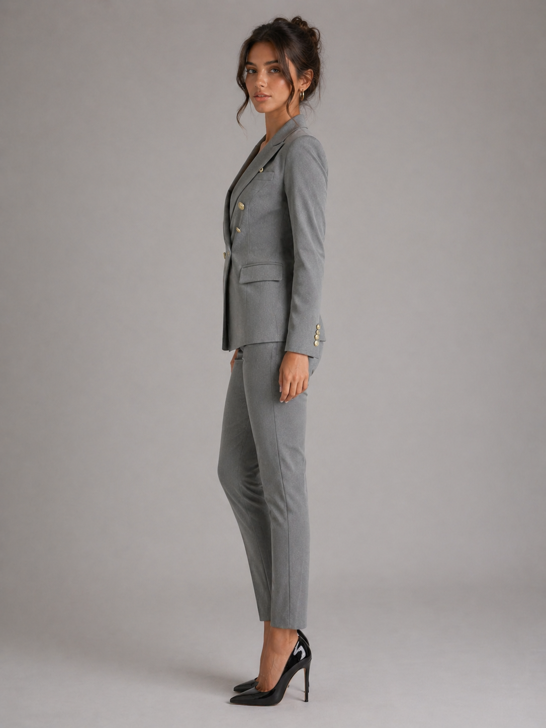 ÉLODIE – BLAZER CROISÉ ET PANTALON AJUSTÉ