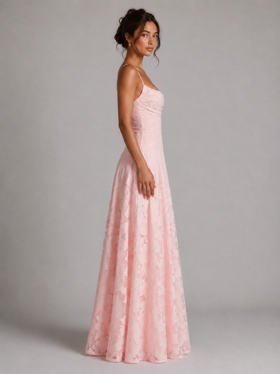 SOFIA – ROBE LONGUE EN DENTELLE FLORALE