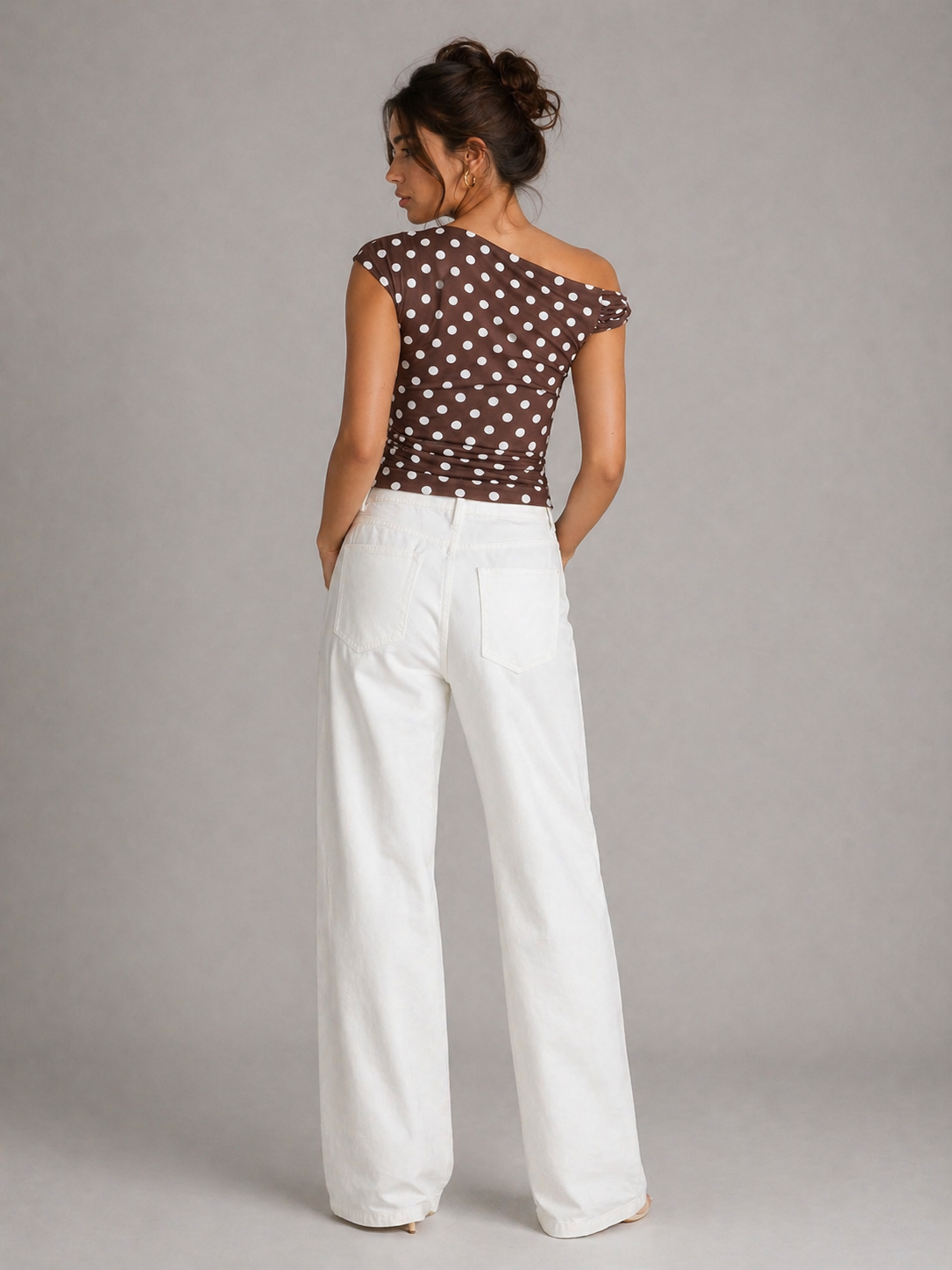 POLKA – TOP ASYMÉTRIQUE À POIS