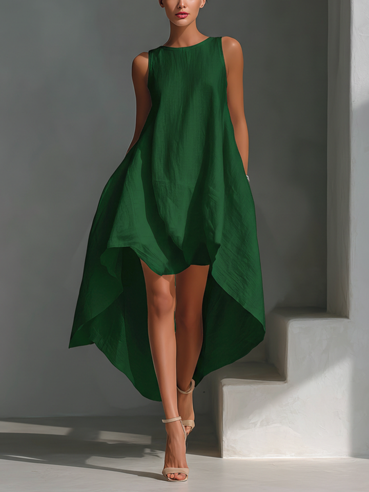 Alina | Robe asymétrique fluide en tissu léger au style minimaliste chic