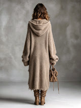 Camille robe midi en maille marron – vue de dos avec capuche