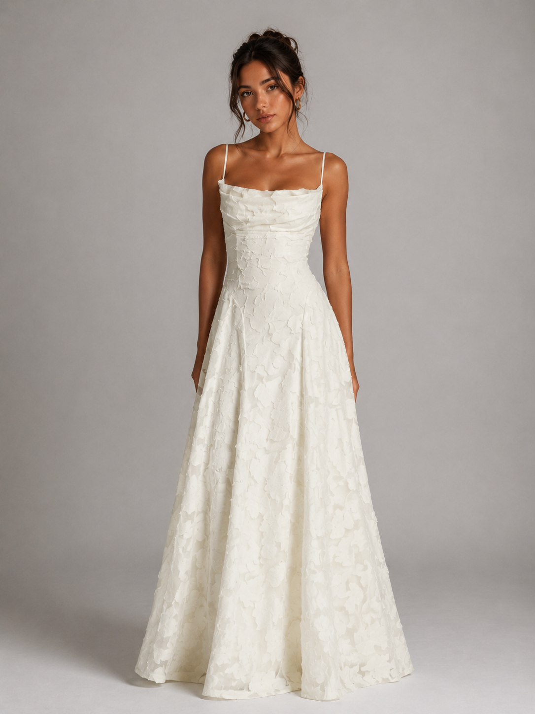 SOFIA – ROBE LONGUE EN DENTELLE FLORALE