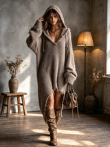 Camille robe midi en maille marron – capuche portée