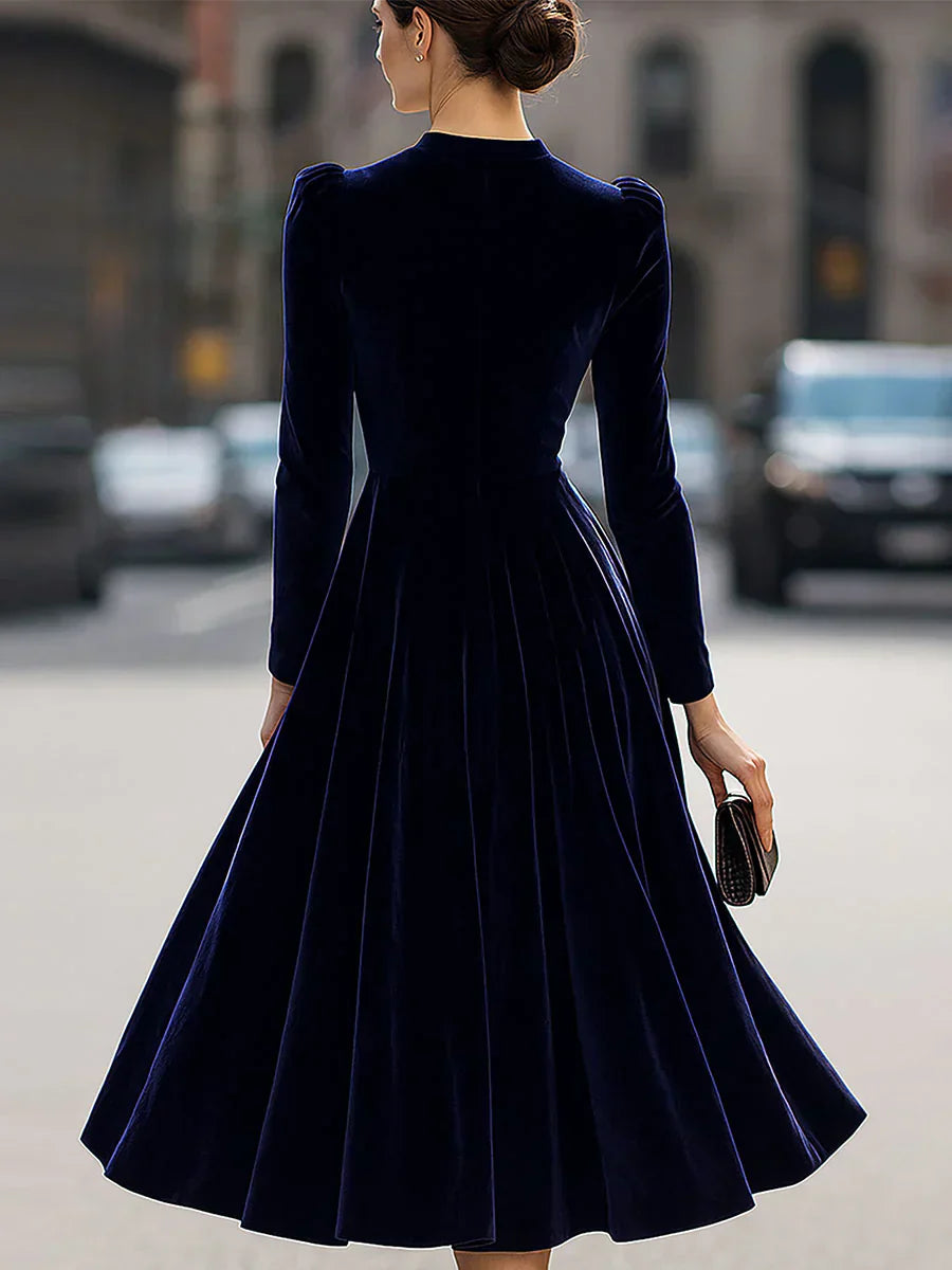 Aurélie – Velvet Grace Midi Dress