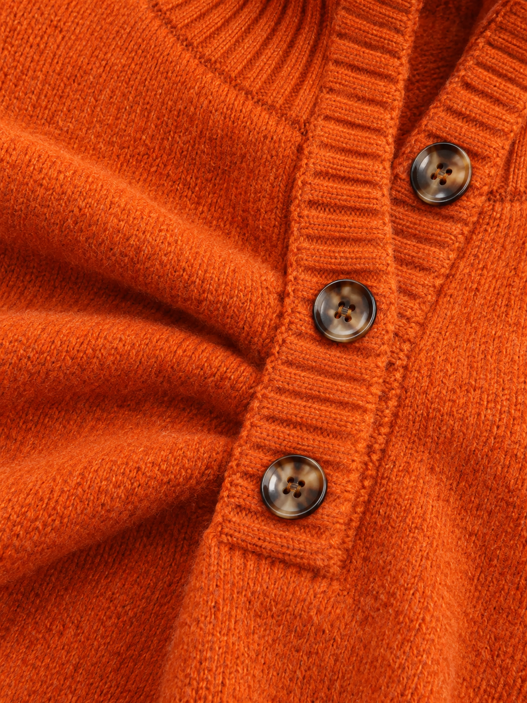 Lorène™ | Robe pull à col boutonné