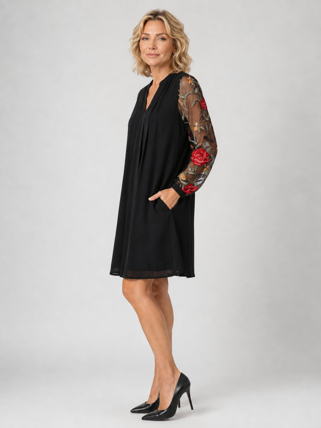 Monique™ | Robe élégante à manches fleuries