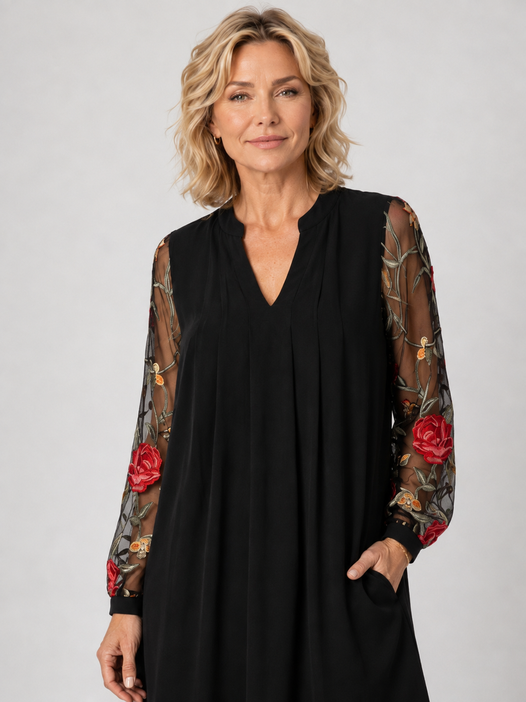 Monique™ | Robe élégante à manches fleuries