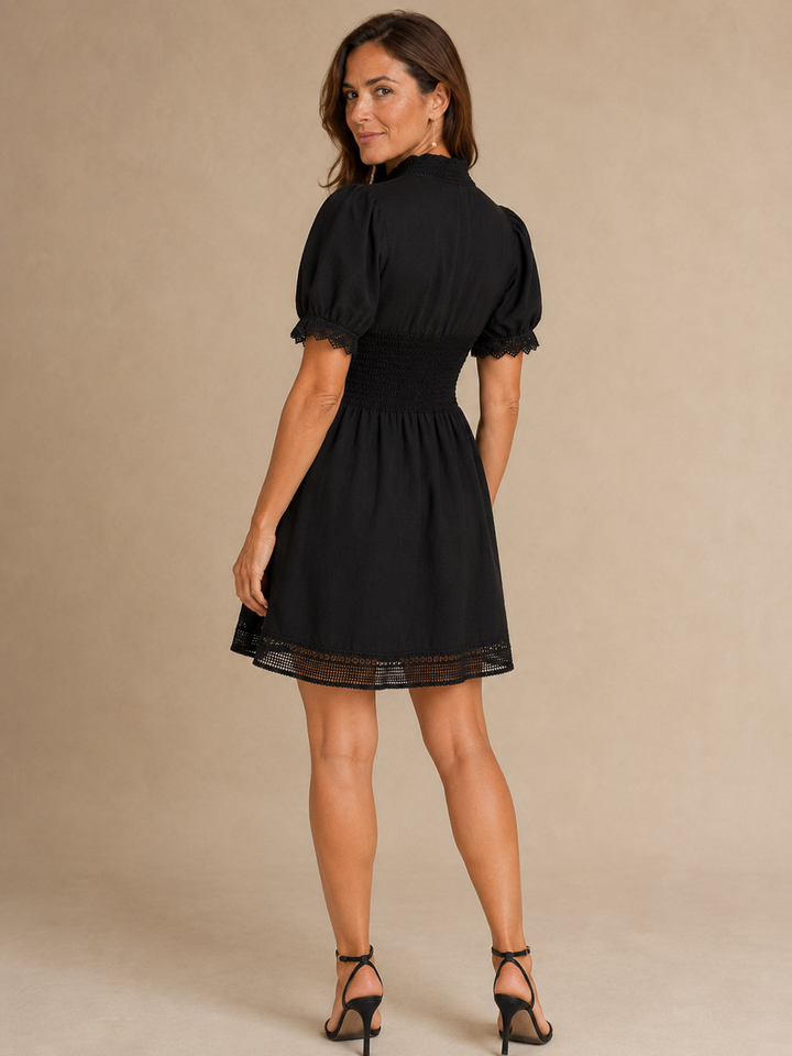 Odette™ | Robe Courte Noire en Dentelle