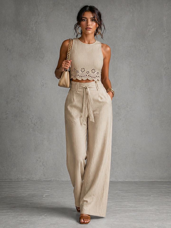 Léa | Ensemble élégant avec top détaillé et pantalon fluide taille haute