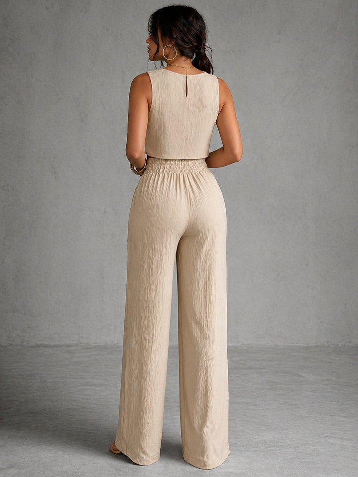 Léa | Ensemble élégant avec top détaillé et pantalon fluide taille haute