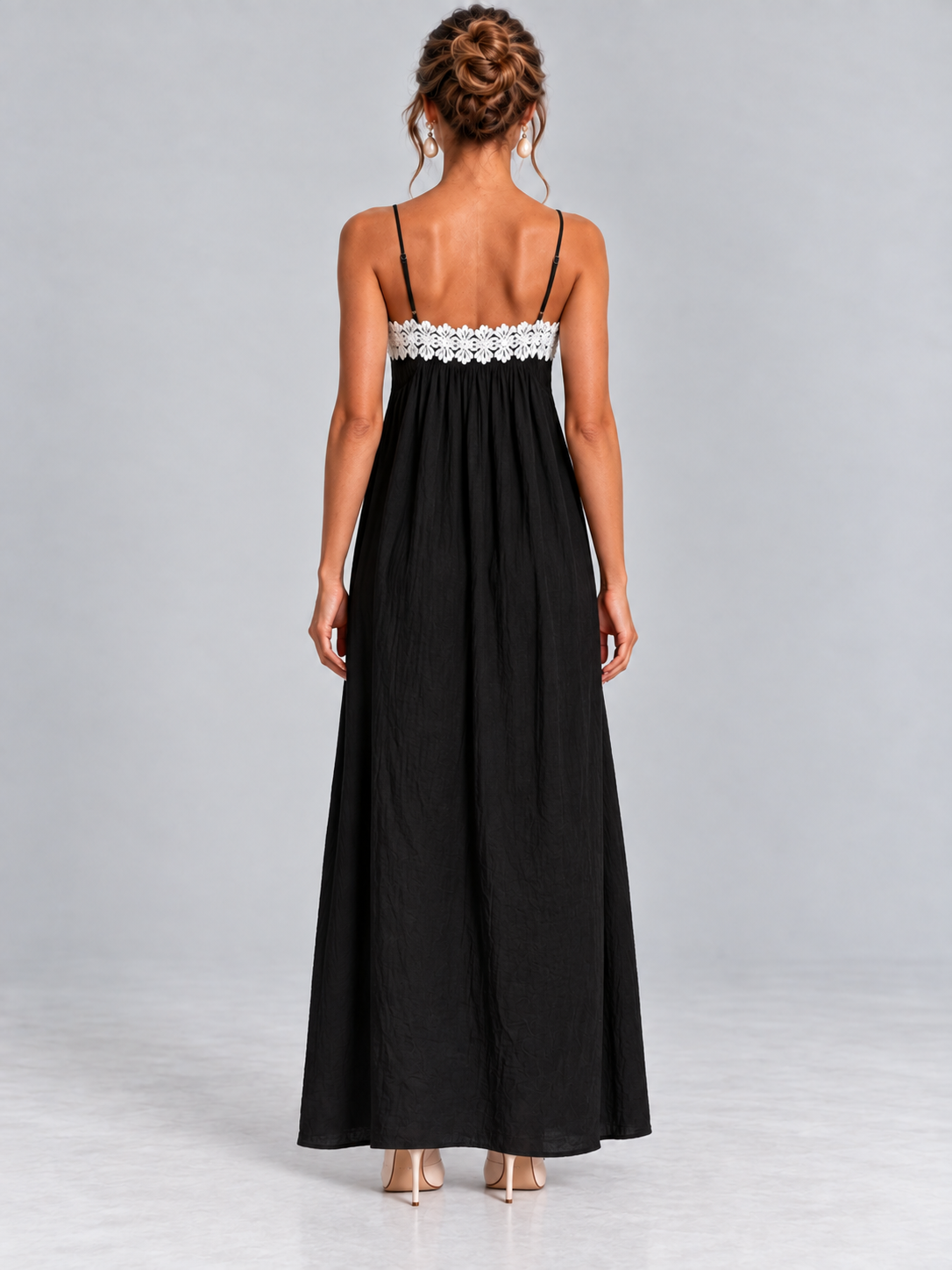 Amélie | Robe longue fluide à dentelle florale