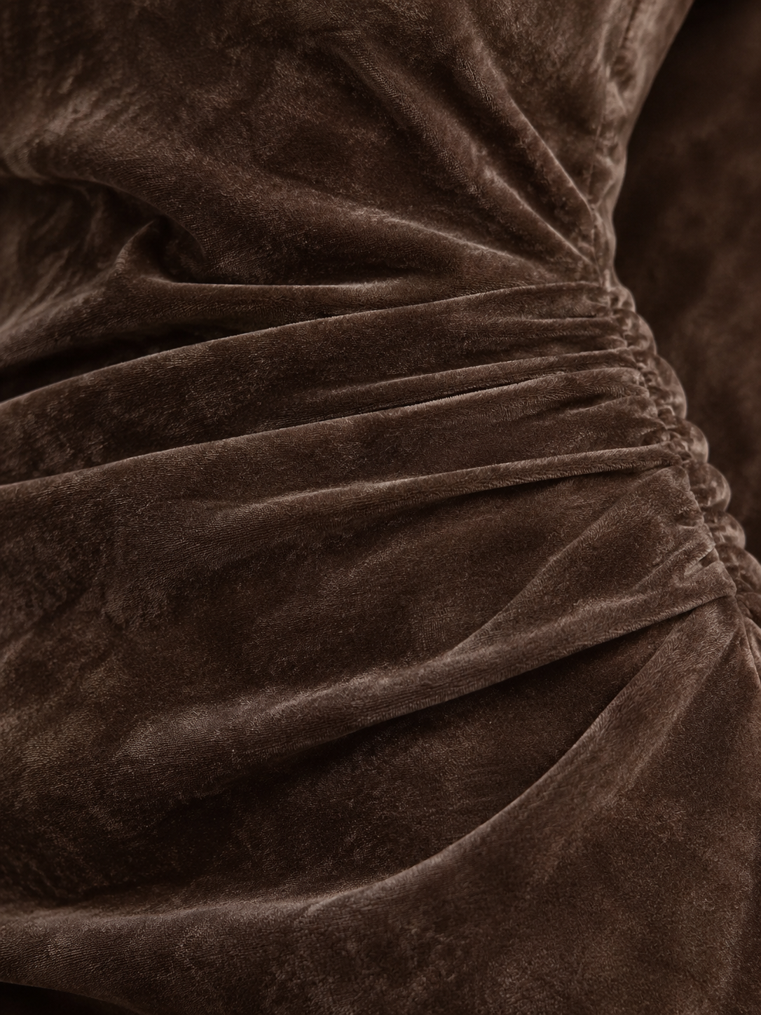Robe Midi en Suédine – Élégance Intemporelle