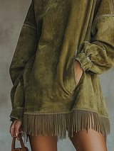 Robe oversize effet daim avec franges verte – vue rapprochée