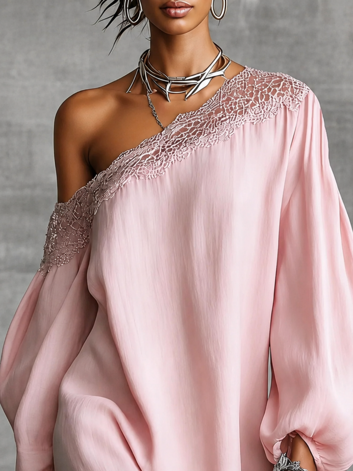 Amélie | Robe asymétrique satinée avec dentelle