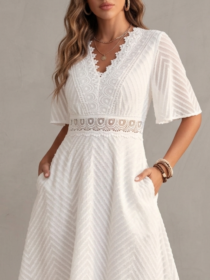 Clara | Robe élégante en dentelle légère