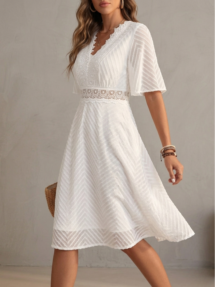 Clara | Robe élégante en dentelle légère