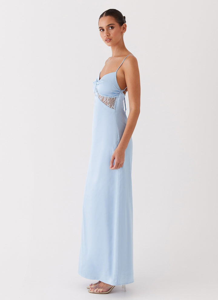 ÉTOILE SÉDUISANTE – ROBE LONGUE