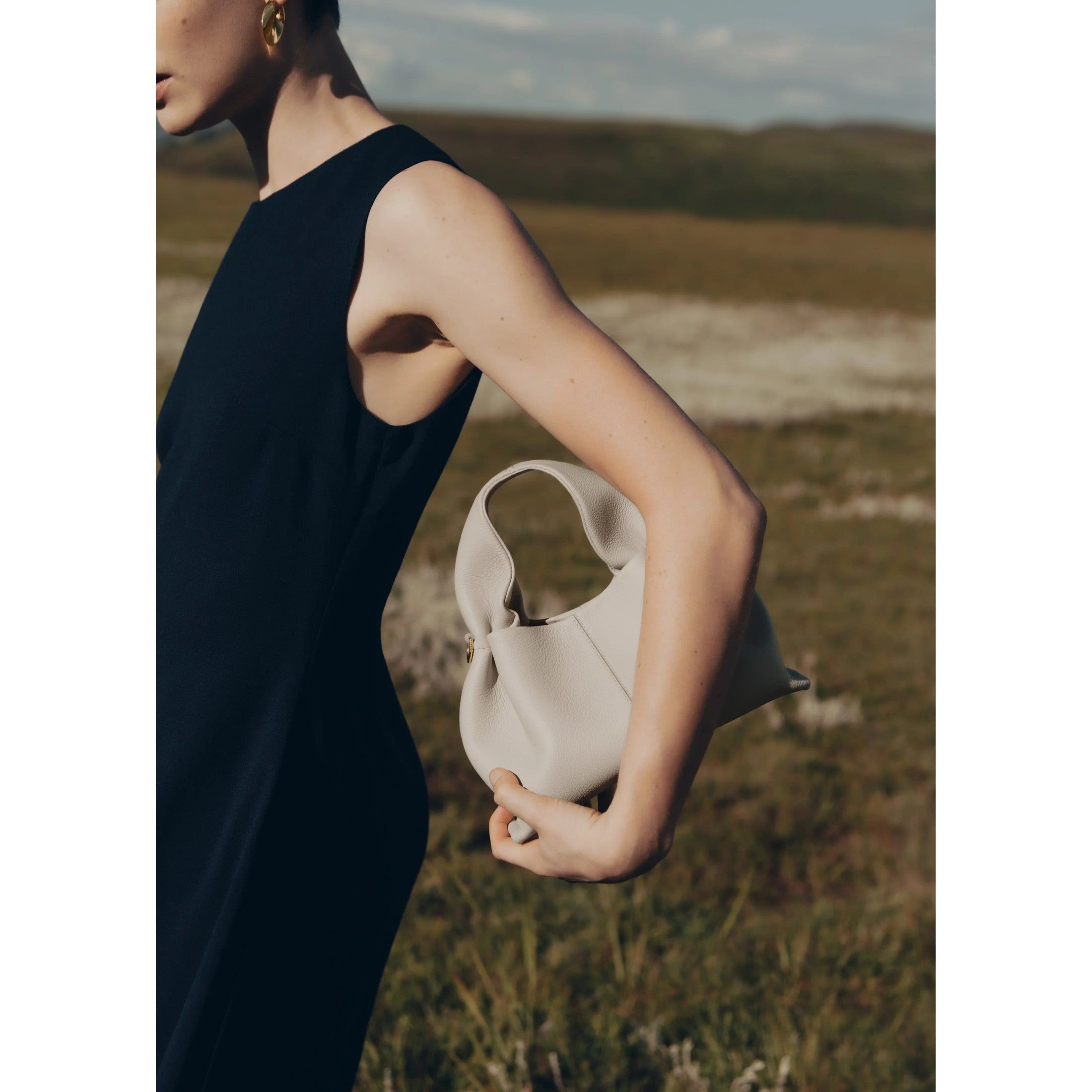 RAVOLLA – SAC À MAIN SOUPLE AU DESIGN MODERNE