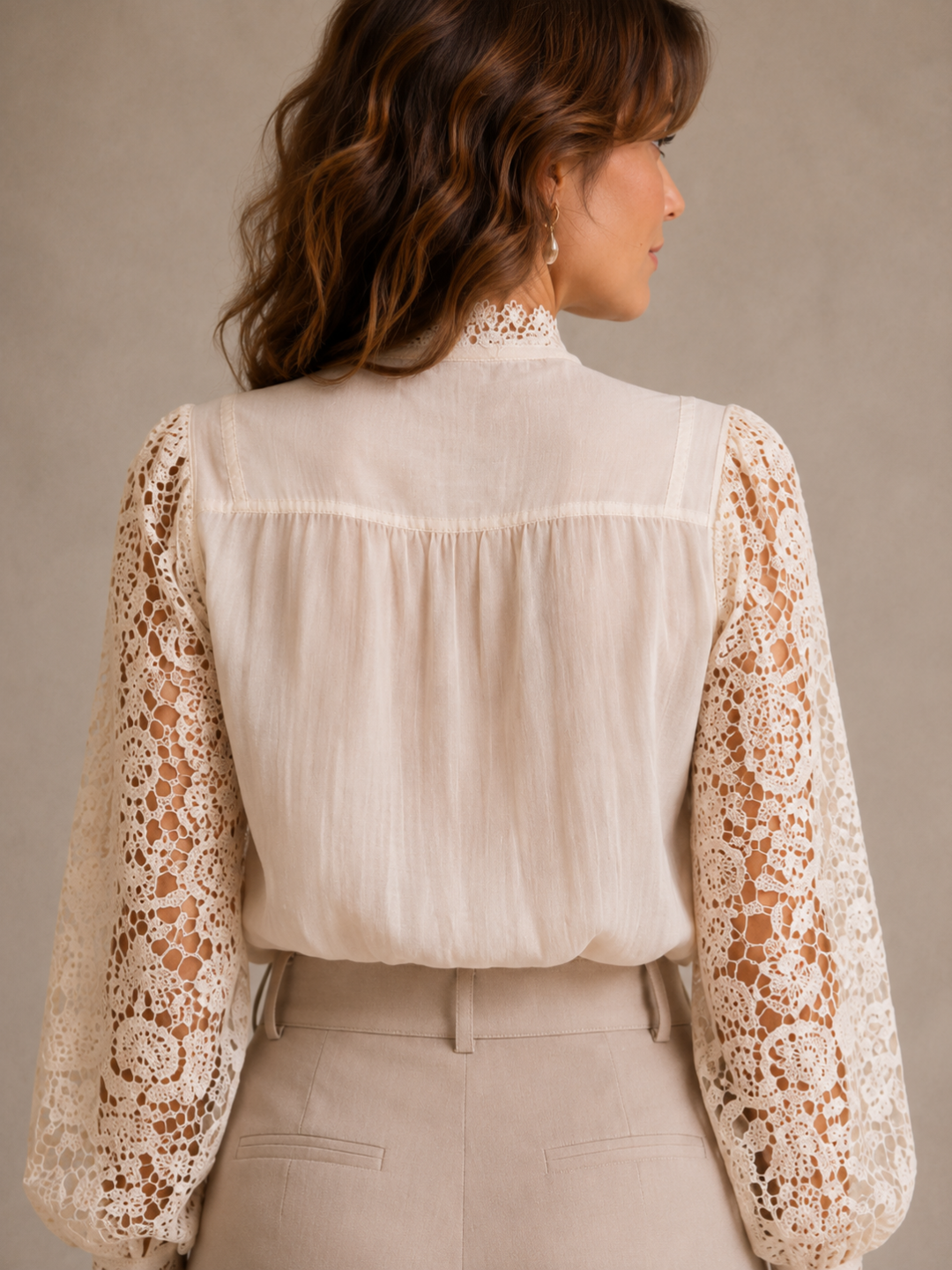 Claudine | Blouse en Dentelle Élégante