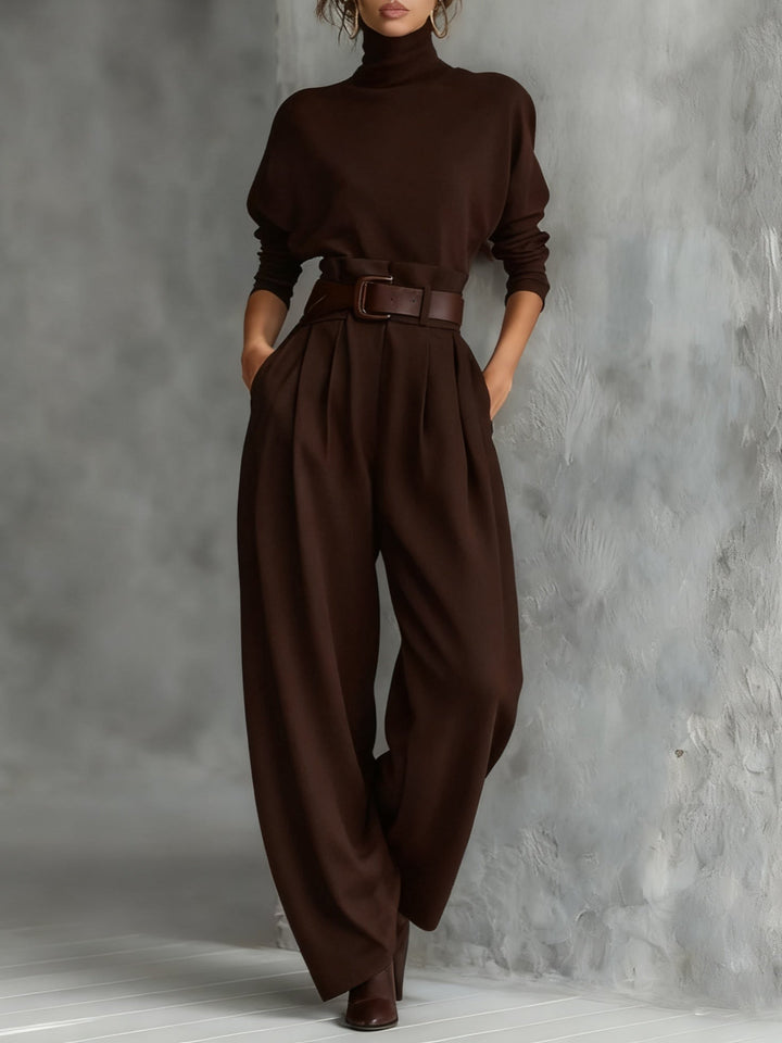 Ensemble col roulé et pantalon droit