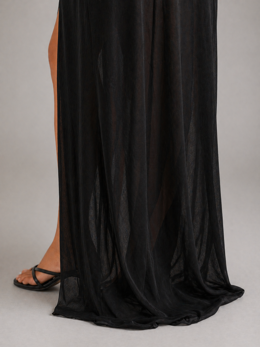 ELYSÉ – ROBE LONGUE DOS NU À FENTE GLAMOUR